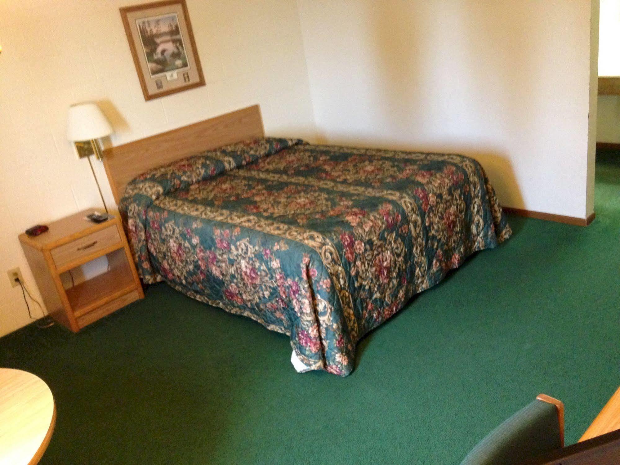 River Bend'S Walleye Inn Baudette Ngoại thất bức ảnh