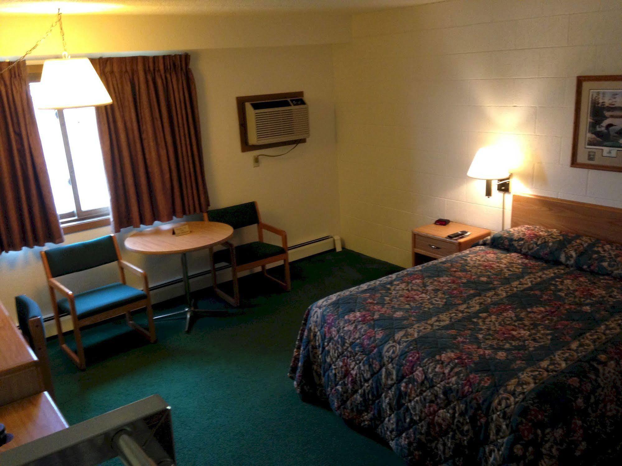 River Bend'S Walleye Inn Baudette Ngoại thất bức ảnh